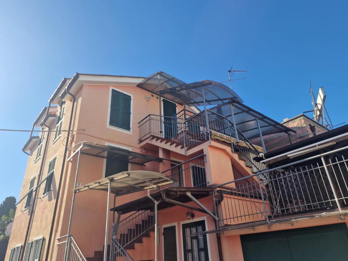 Palm House Apartment Albenga Bagian luar foto